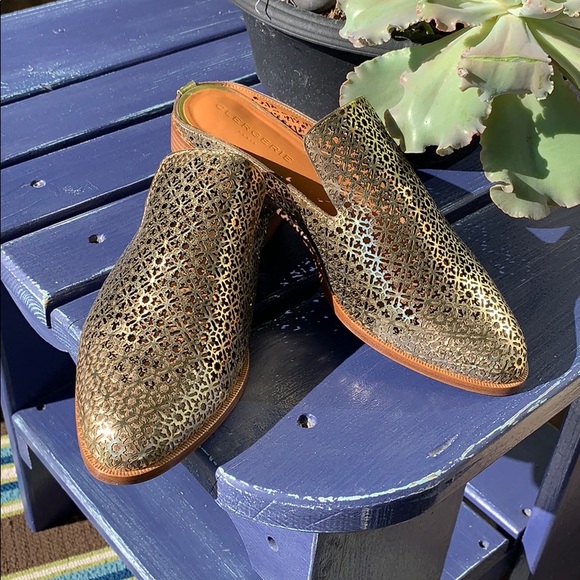 Robert Clergerie Asier Flats - Picture 2 of 10